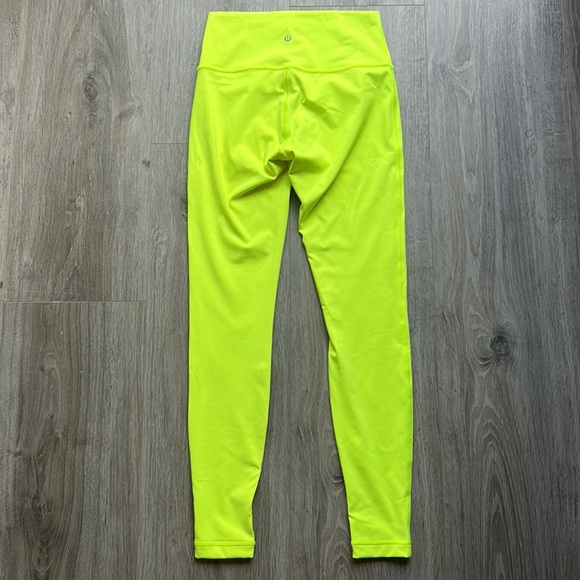 Lululemon Wunder Under High Rise 28" Leggings Highlighter Yellow Size 6 - Picture 2 of 7